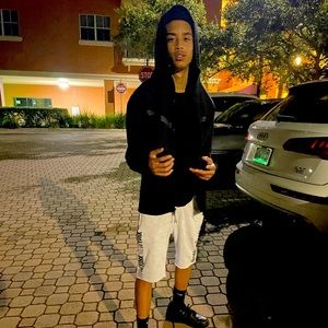 Meet your Posher, Joshua